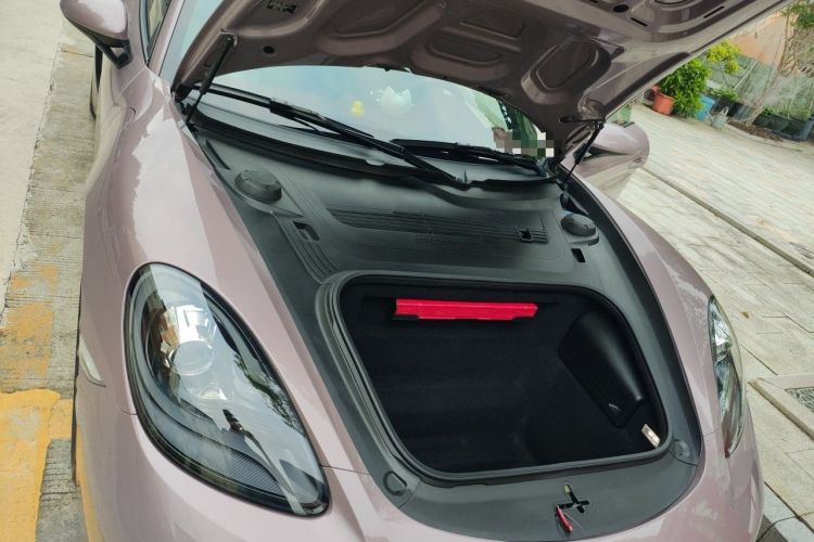 Used Porsche 718 2022 Cayman 2.0T Engine Bay Right