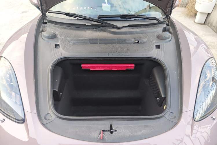 Used Porsche 718 2022 Boxster 2.0T Engine Bay