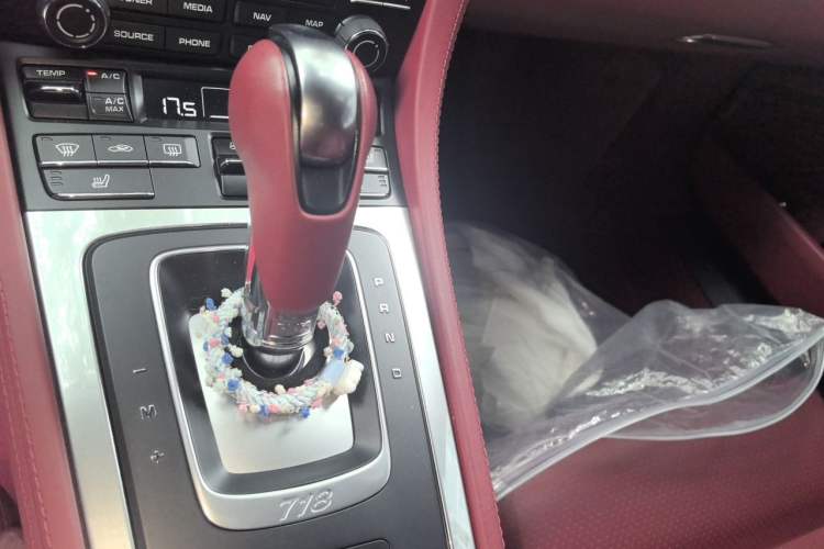 Used Porsche 718 2022 Boxster 2.0T Gear Lever