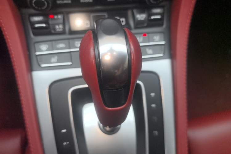 Used Porsche 718 2022 Cayman 2.0T Gear Lever
