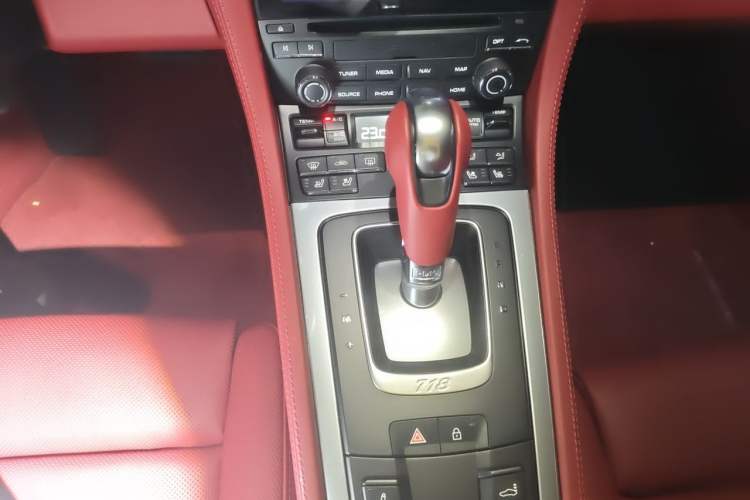 Used Porsche 718 2022 Cayman 2.0T Gear Lever