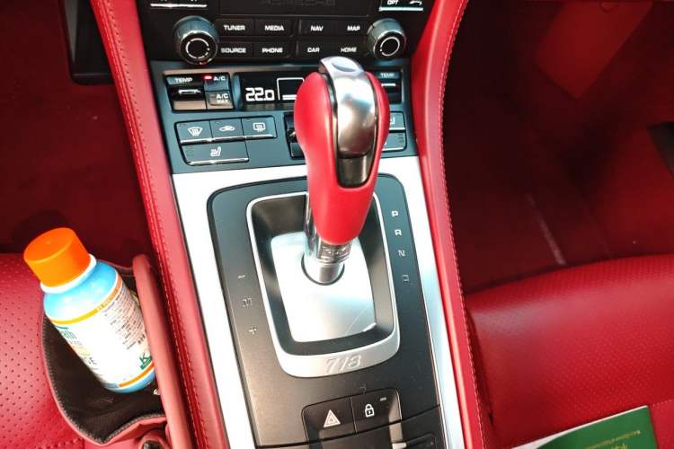 Used Porsche 718 2022 Cayman 2.0T Gear Lever