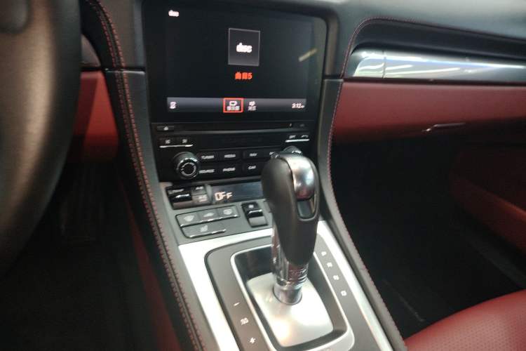 Used Porsche 718 2022 Boxster 2.0T Audio And AC Panel
