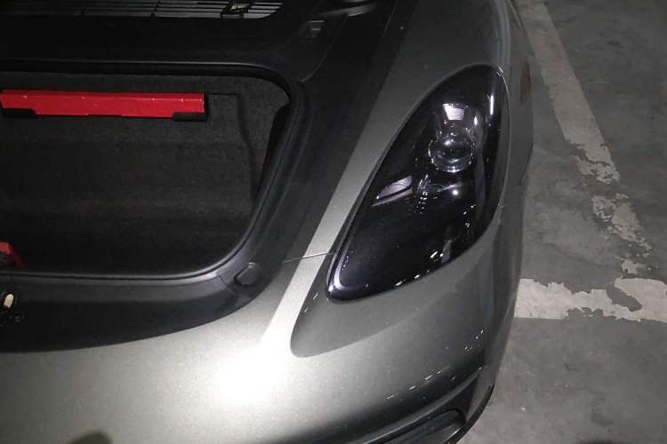 Used Porsche 718 2022 Cayman 2.0T Engine Bay Left