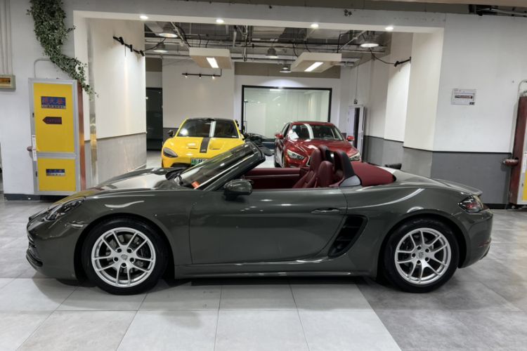 Used Porsche 718 2022 Boxster 2.0T Exterior 1