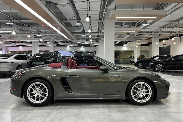 Used Porsche 718 2022 Boxster 2.0T Exterior 2