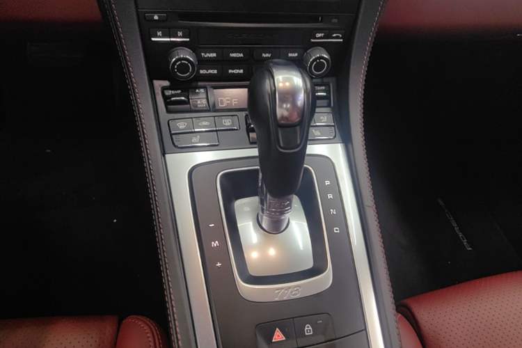 Used Porsche 718 2022 Boxster 2.0T Gear Lever