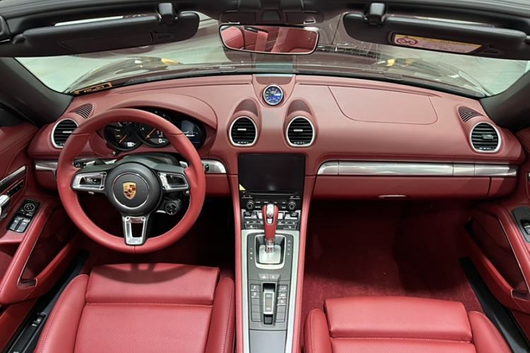 Used Porsche 718 2022 Boxster 2.0T Interior 7