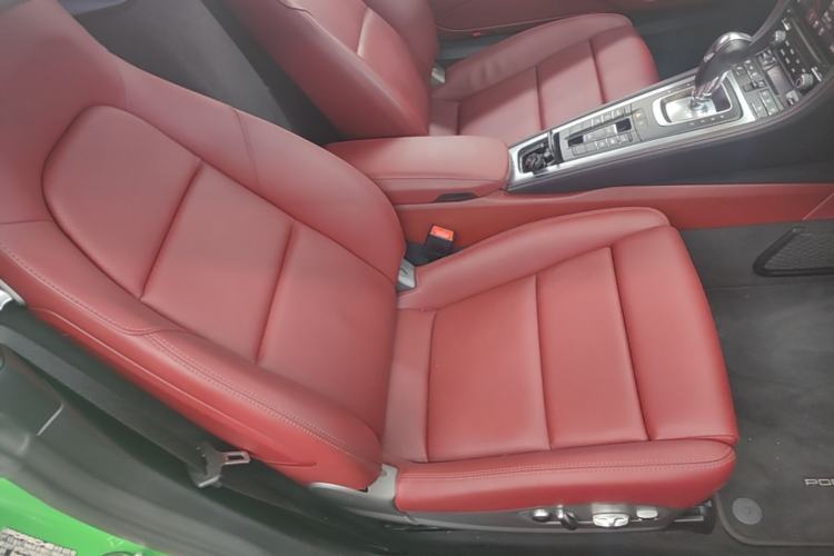 Used Porsche 718 2022 Boxster 2.0T Right Front Seat