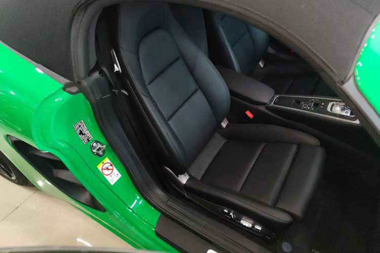Used Porsche 718 2022 Boxster 2.0T Right Front Seat
