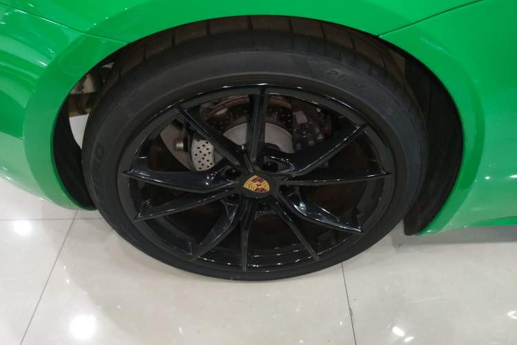 Used Porsche 718 2022 Boxster 2.0T Right Rear Wheel Hub