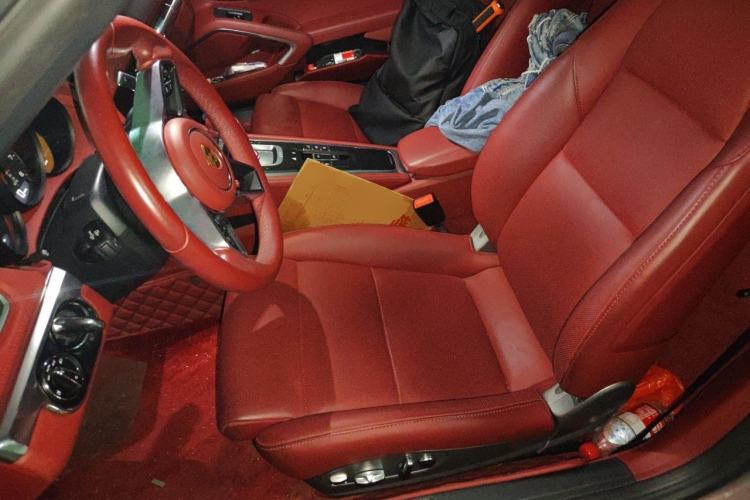 Used Porsche 718 2022 Boxster 2.0T Left Front Seat