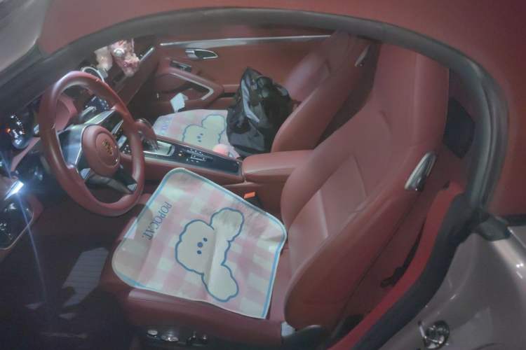 Used Porsche 718 2022 Boxster 2.0T Left Front Seat