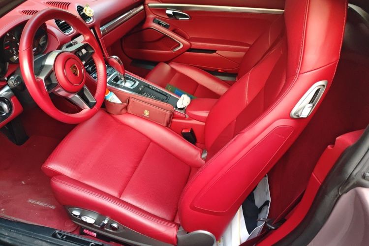 Used Porsche 718 2022 Cayman 2.0T Left Front Seat