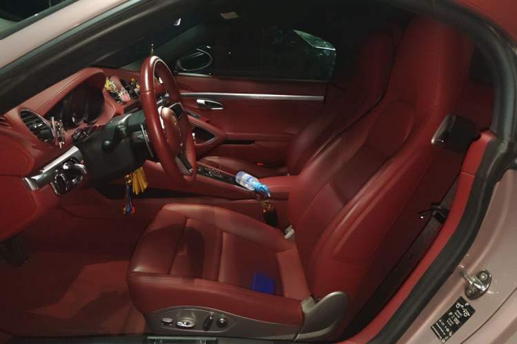 Used Porsche 718 2022 Boxster 2.0T Left Front Seat