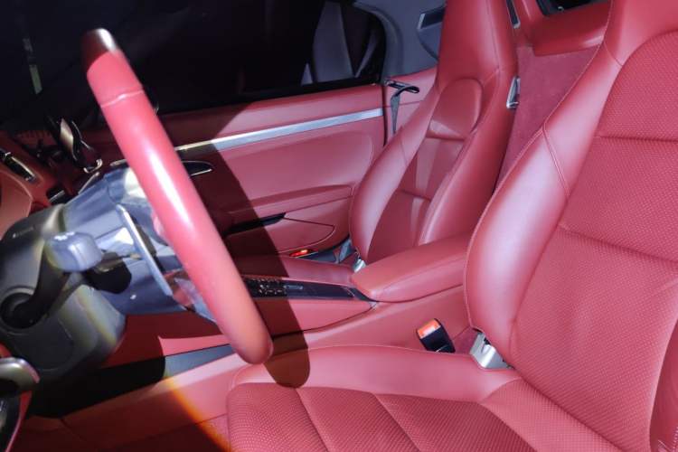 Used Porsche 718 2022 Boxster 2.0T Left Front Seat