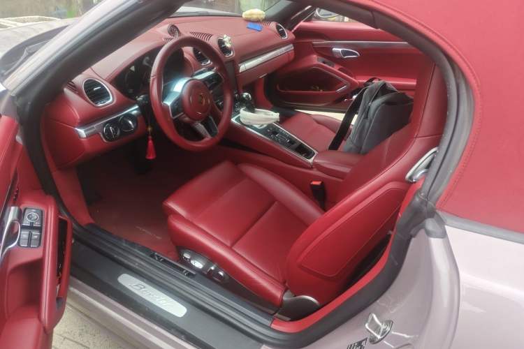 Used Porsche 718 2022 Boxster 2.0T Left Front Seat