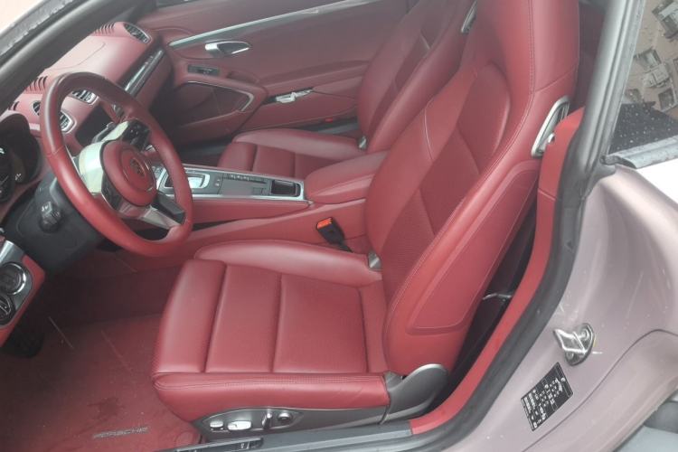 Used Porsche 718 2022 Cayman 2.0T Left Rear Seat