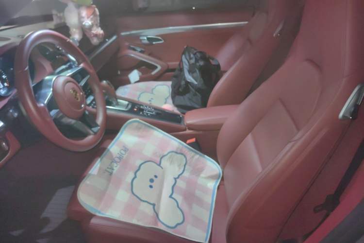 Used Porsche 718 2022 Boxster 2.0T Left Rear Seat