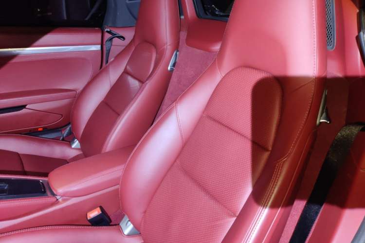 Used Porsche 718 2022 Boxster 2.0T Left Rear Seat