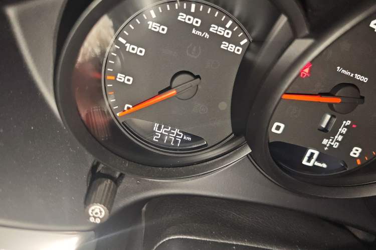 Used Porsche 718 2022 Boxster 2.0T Odometer Close Up