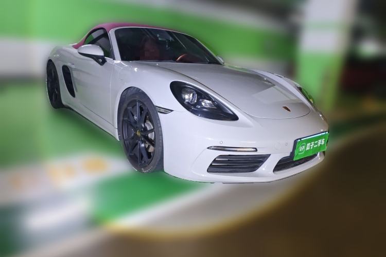 Used Porsche 718 2022 Boxster 2.0T Front Right 45 Deg