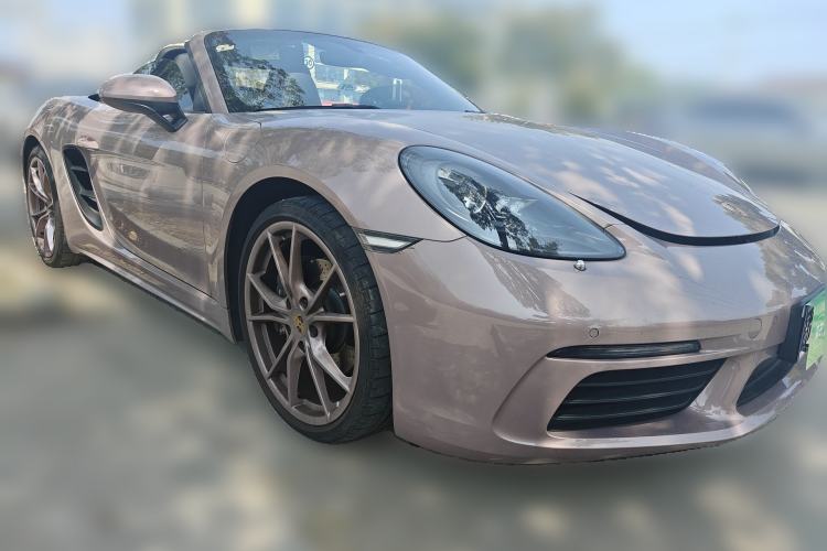 Used Porsche 718 2022 Boxster 2.0T Front Right 45 Deg
