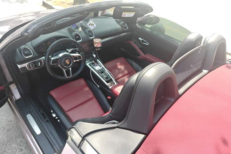 Used Porsche 718 2022 Boxster 2.0T Headliner