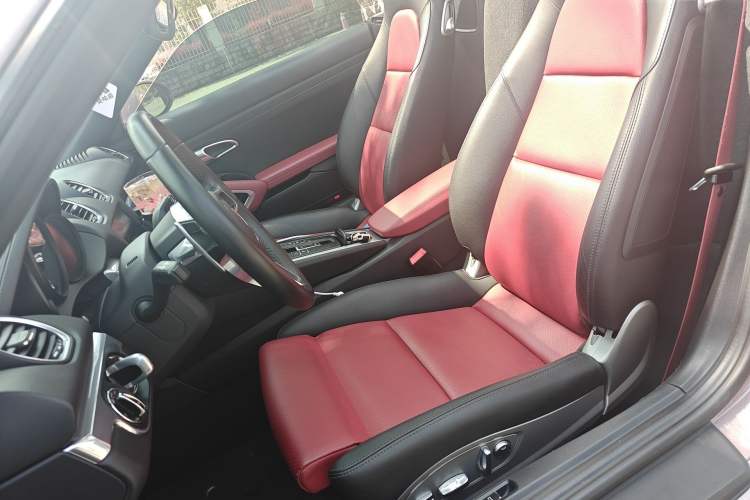 Used Porsche 718 2022 Boxster 2.0T Left Front Seat