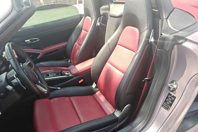 Used Porsche 718 2022 Boxster 2.0T Left Rear Seat