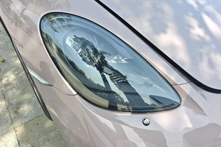 Used Porsche 718 2022 Boxster 2.0T Right Front Headlight