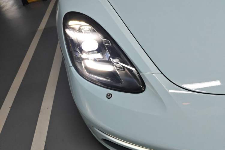 Used Porsche 718 2022 Boxster 2.0T Right Front Headlight