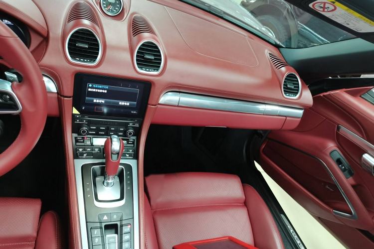 Used Porsche 718 2022 Boxster 2.0T Audio And AC Panel