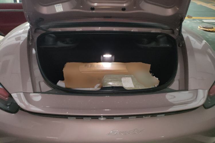 Used Porsche 718 2022 Boxster 2.0T Engine Bay