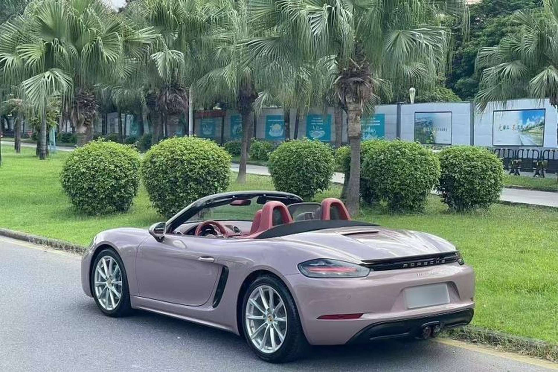 Used Porsche 718 2022 Boxster 2.0T Exterior 2