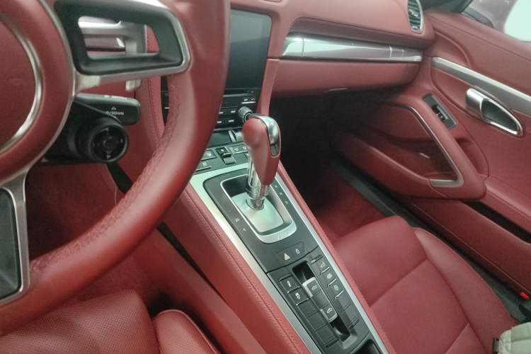 Used Porsche 718 2022 Boxster 2.0T Gear Lever