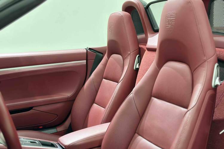 Used Porsche 718 2022 Boxster 2.0T Interior 12