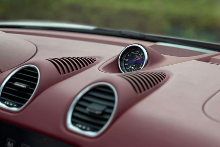 Used Porsche 718 2022 Boxster 2.0T Interior 5