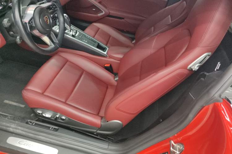 Used Porsche 718 2022 Cayman 2.0T Left Front Seat