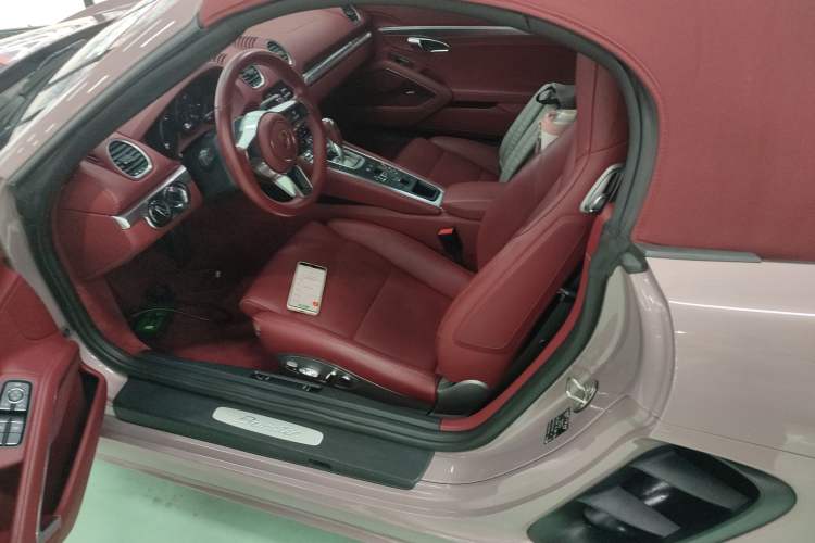 Used Porsche 718 2022 Boxster 2.0T Left Front Seat