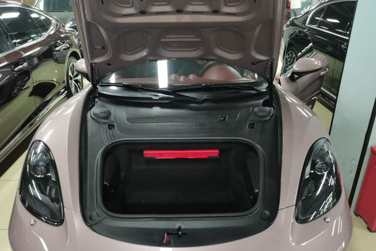 Used Porsche 718 2022 Boxster 2.0T Trunk