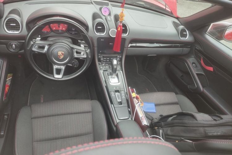 Used Porsche 718 2022 Boxster T 2.0T Center Console