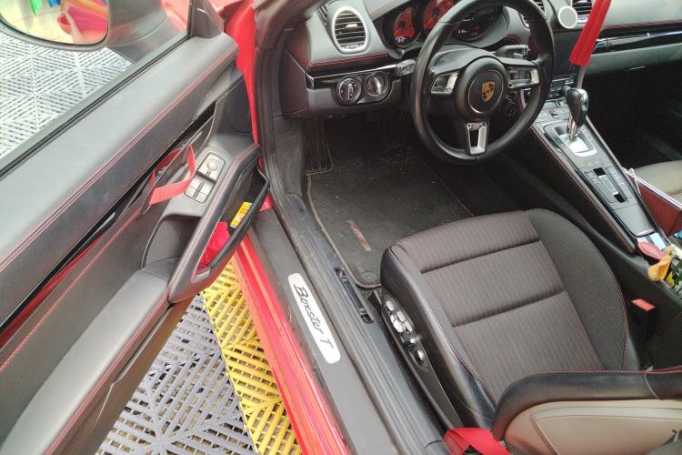Used Porsche 718 2022 Boxster T 2.0T Driver Seat