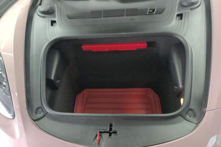 Used Porsche 718 2022 Boxster 2.0T Engine Bay