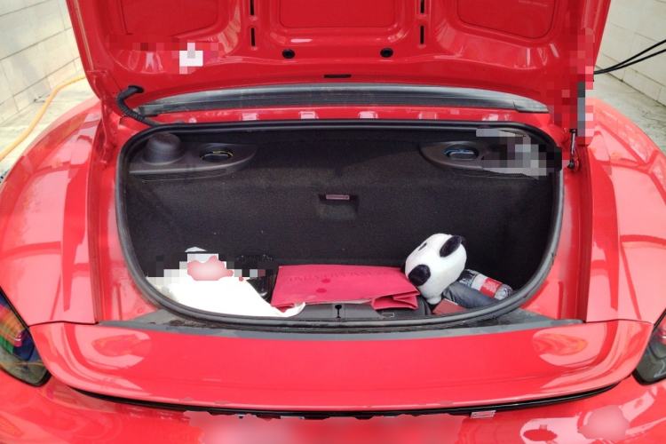 Used Porsche 718 2022 Boxster T 2.0T Engine Bay