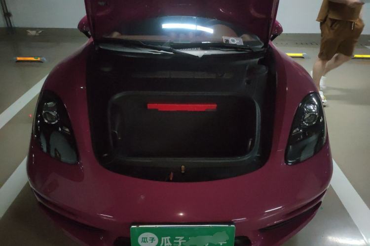Used Porsche 718 2022 Boxster 2.0T Engine Bay