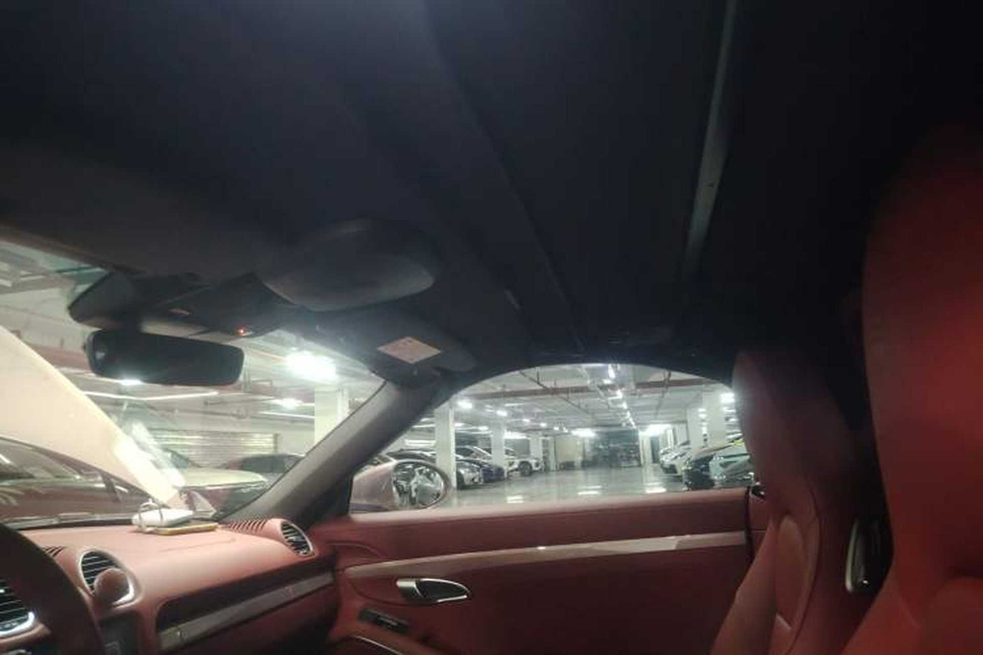 Used Porsche 718 2022 Spyder 2.0T Headliner