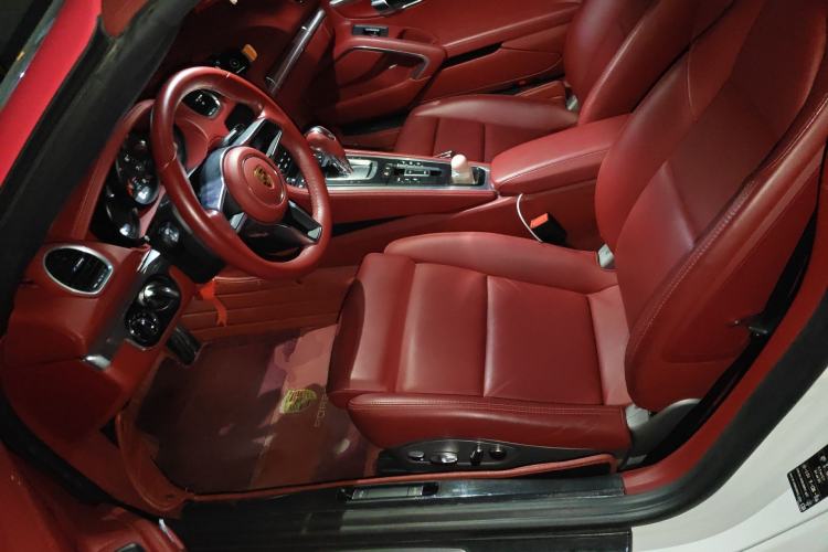 Used Porsche 718 2022 Boxster 2.0T Left Front Seat