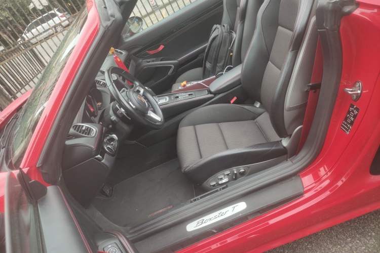 Used Porsche 718 2022 Boxster T 2.0T Left Front Seat