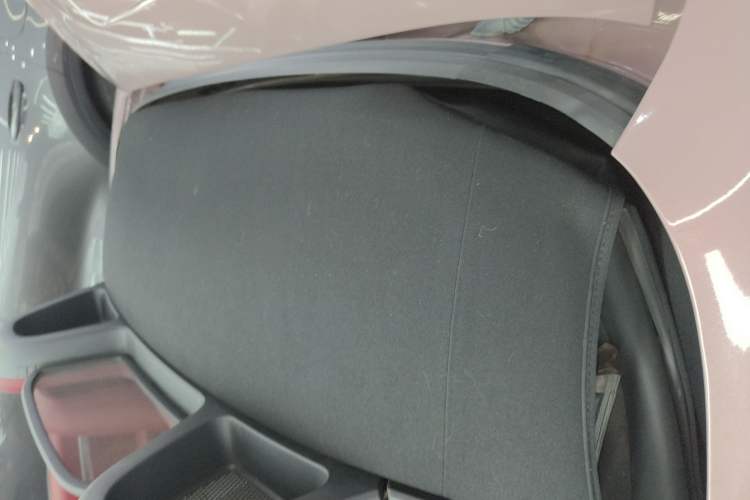 Used Porsche 718 2022 Boxster 2.0T Left Rear Door Interior